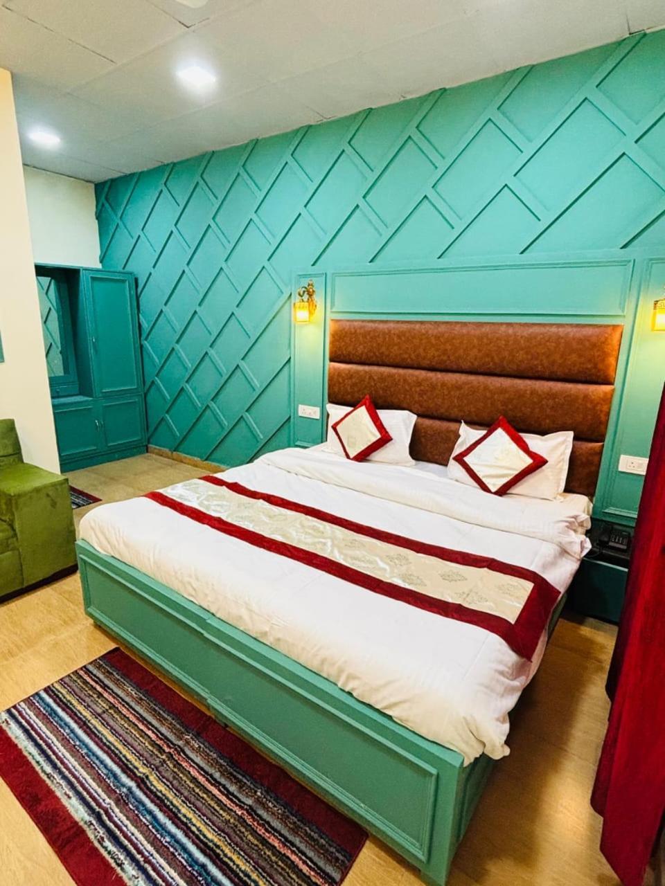Hotel Amar Mussoorie Zewnętrze zdjęcie