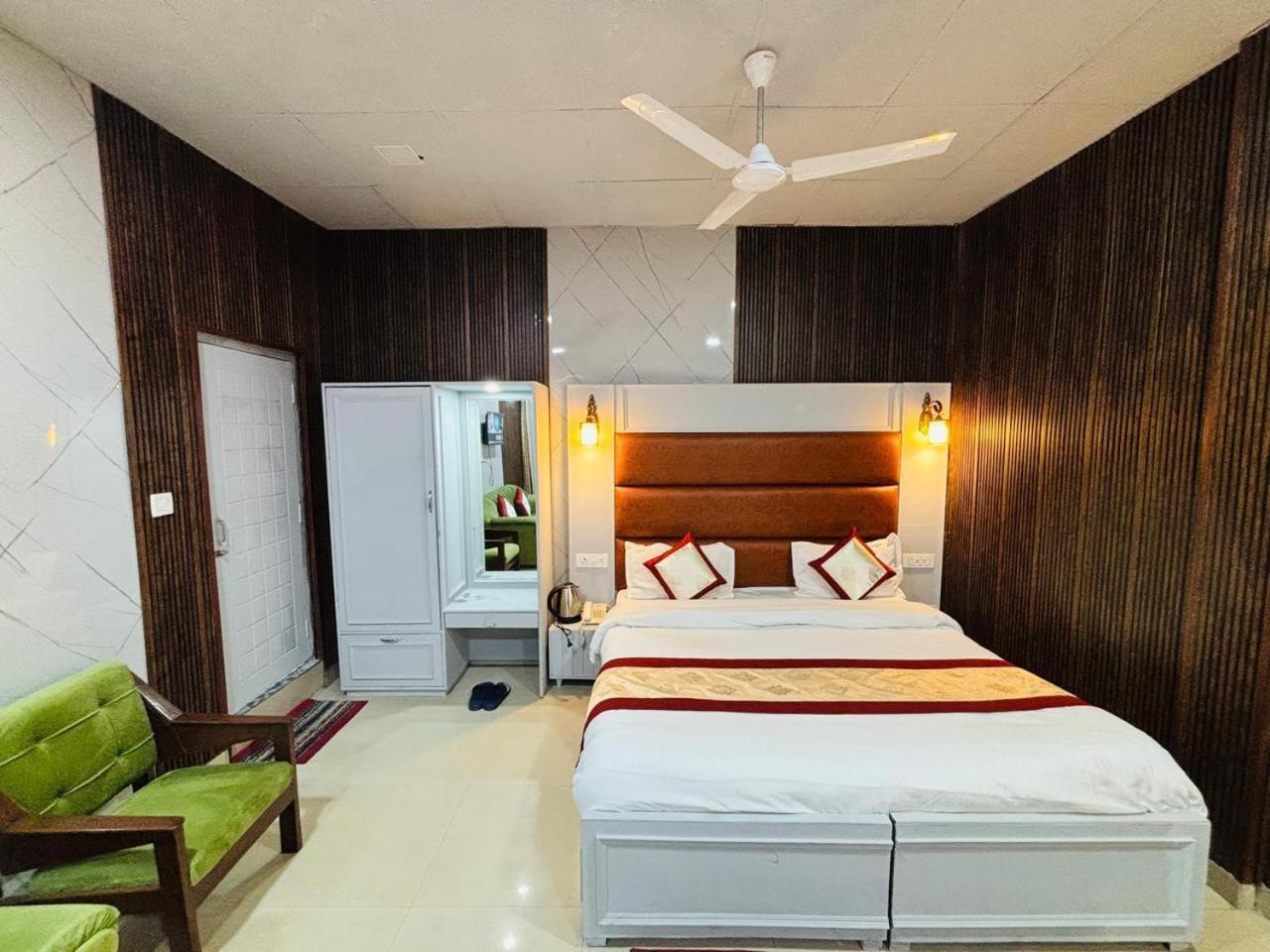 Hotel Amar Mussoorie Zewnętrze zdjęcie