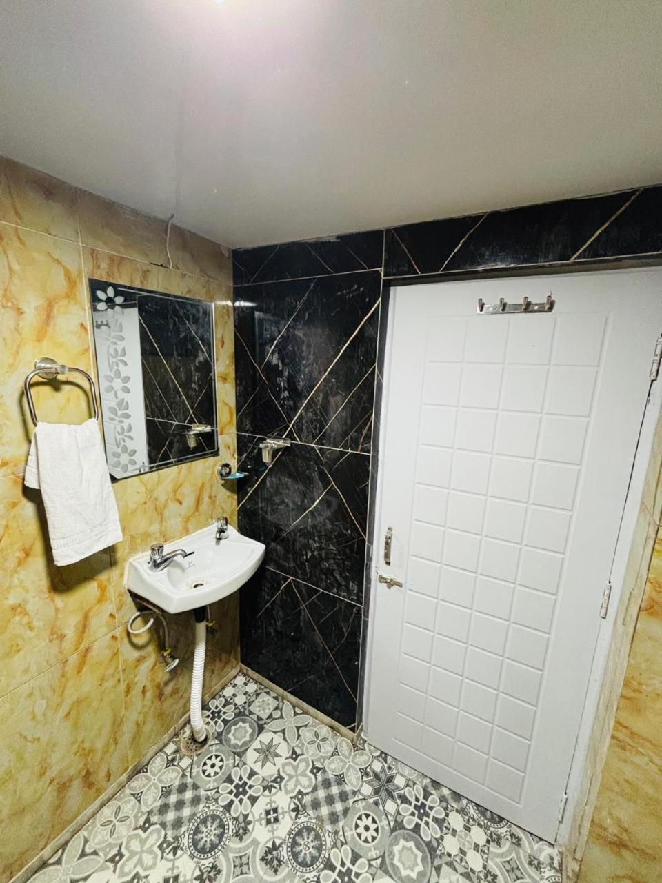 Hotel Amar Mussoorie Zewnętrze zdjęcie