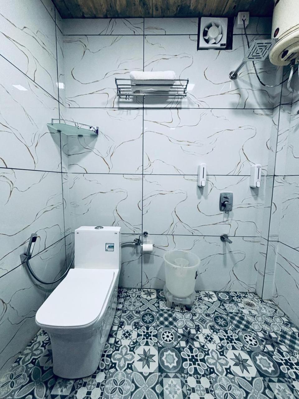 Hotel Amar Mussoorie Zewnętrze zdjęcie