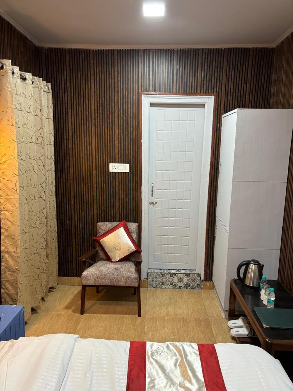 Hotel Amar Mussoorie Zewnętrze zdjęcie