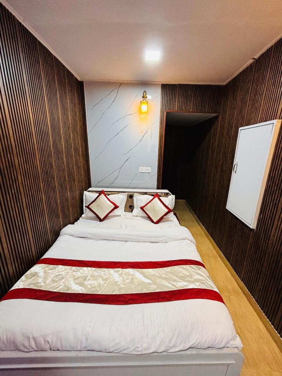 Hotel Amar Mussoorie Zewnętrze zdjęcie