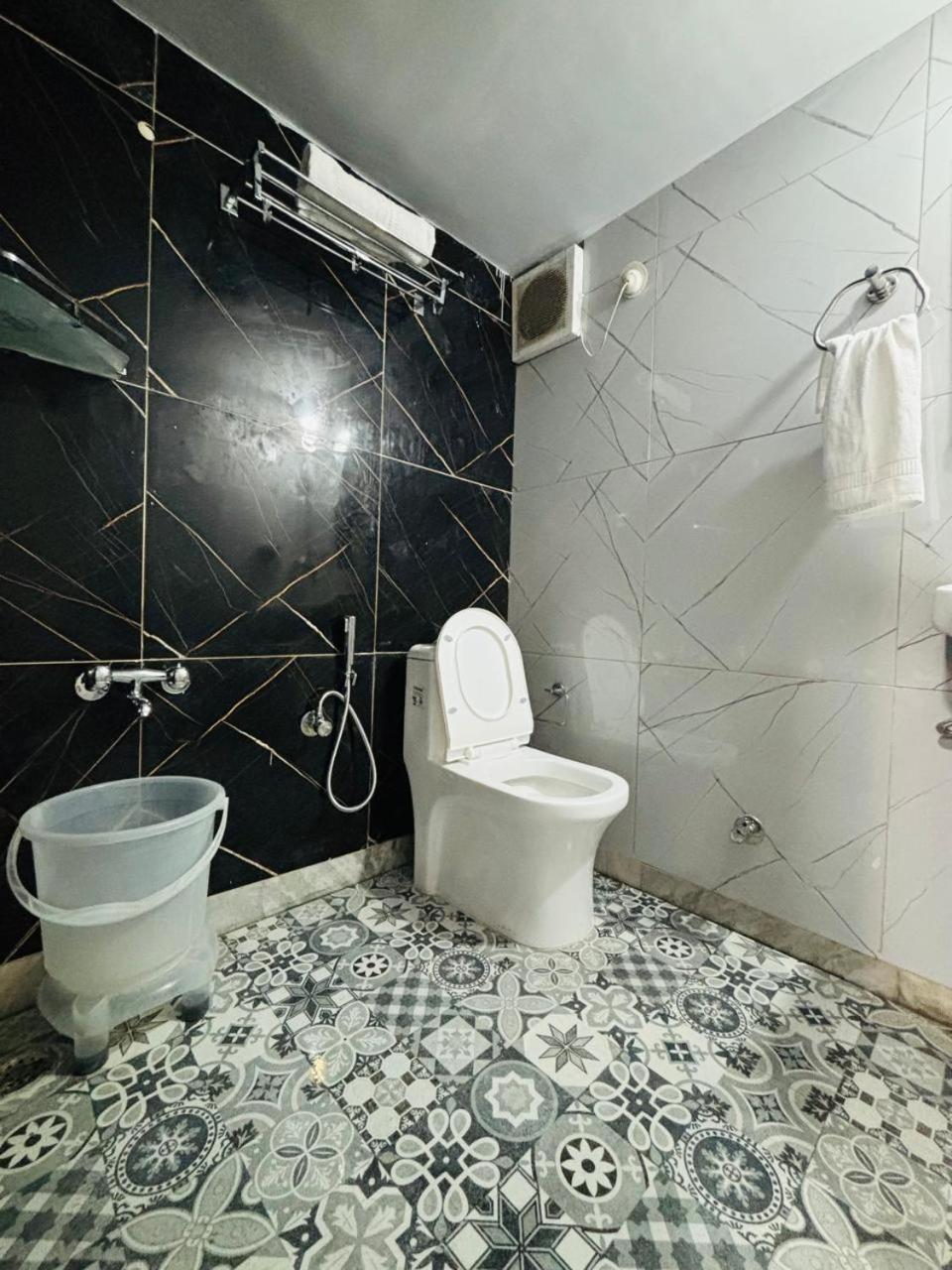 Hotel Amar Mussoorie Zewnętrze zdjęcie