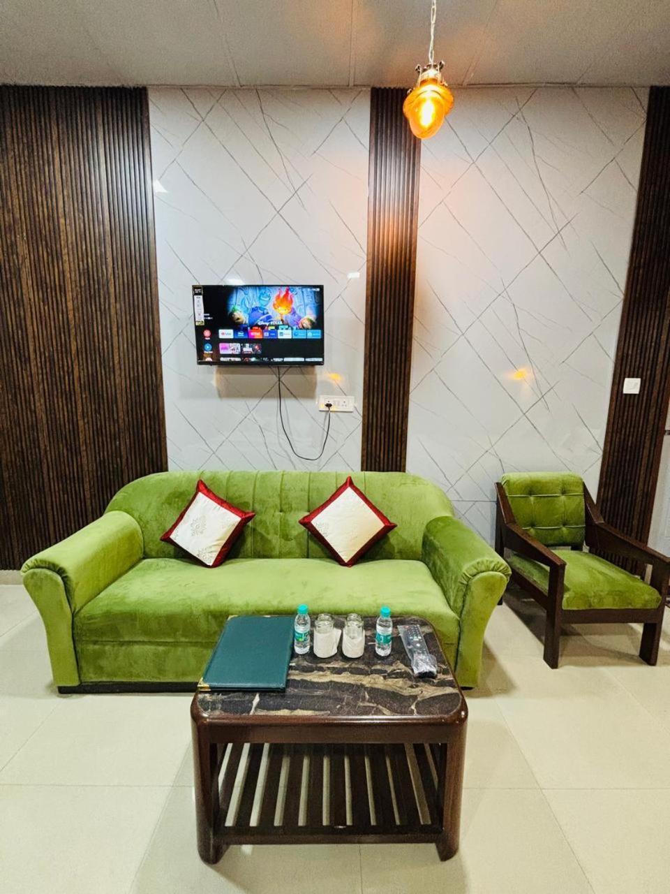 Hotel Amar Mussoorie Zewnętrze zdjęcie