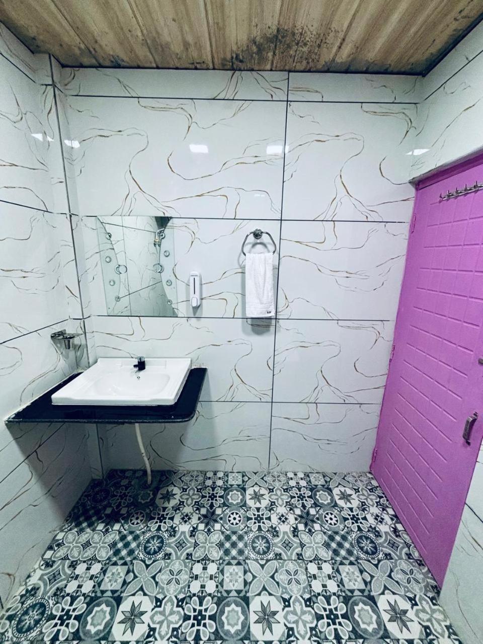 Hotel Amar Mussoorie Zewnętrze zdjęcie