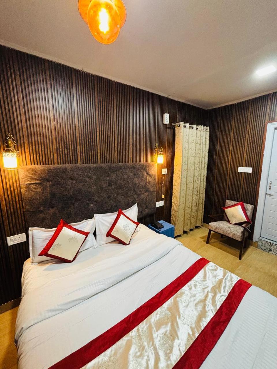 Hotel Amar Mussoorie Zewnętrze zdjęcie